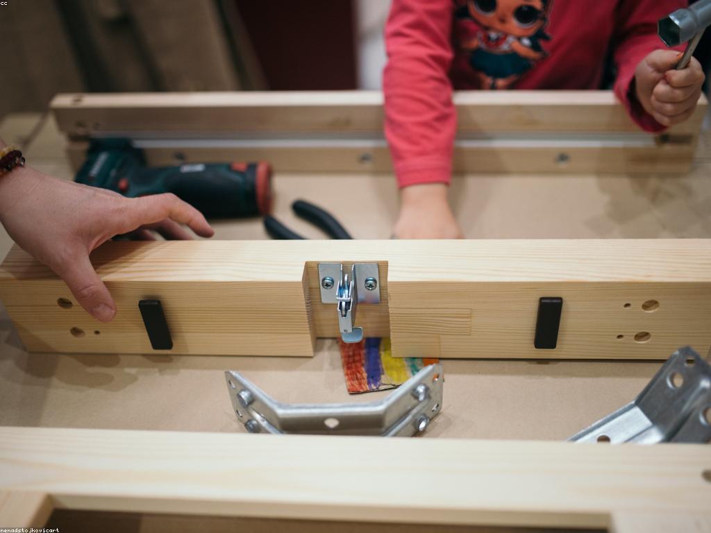 ការពារការប្រើប្រាស់ឧបករណ៍ស្លុត